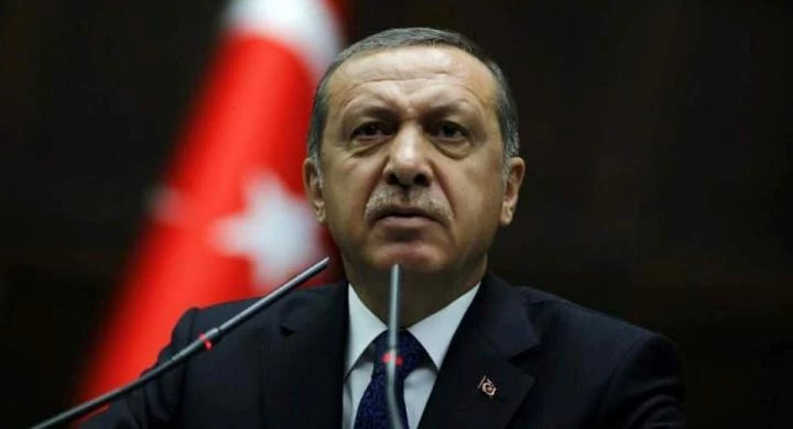 Τουρκία: Η λίρα έχει χάσει 43% έναντι του δολαρίου από το 2016! Στα τάρταρα η οικονομία του Ερντογάν